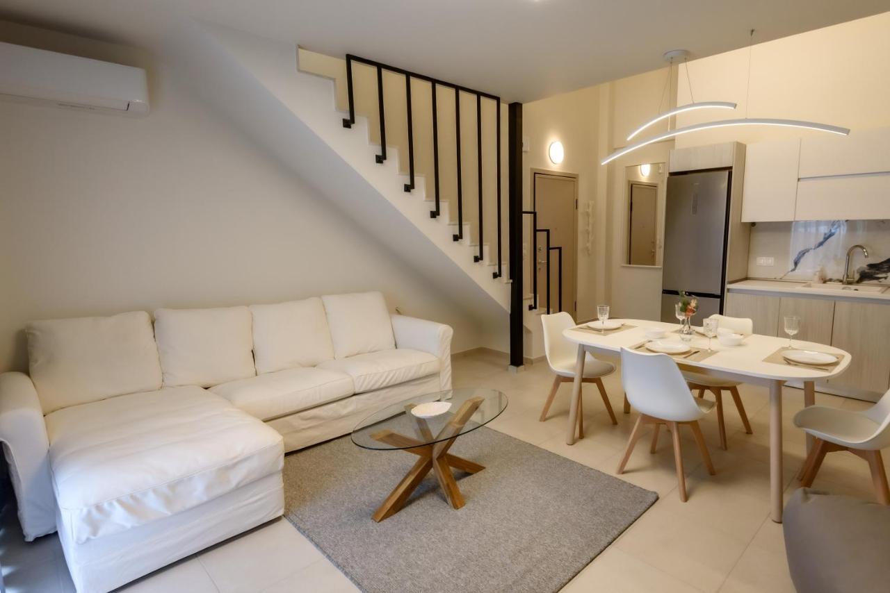 Itaka Familiy Apartments - Halkidiki Suites Com Nikiti  Exterior photo